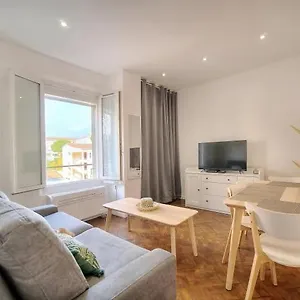  Apartment Loena Centre: Renovated 2-room Near Croisette France