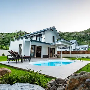  Villa Hidden By Matira